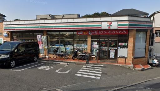 コンビニ　セブンイレブン（コンビニ）まで1745m