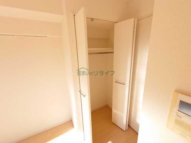 収納　レジディア中村橋