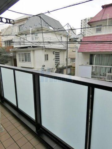 バルコニー　うれしいバルコニー付き！