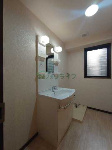 洗面設備　別間取り参考写真です。当社オーナー様と直接取引物件です