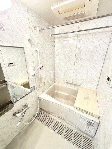 バス・シャワールーム　お風呂です