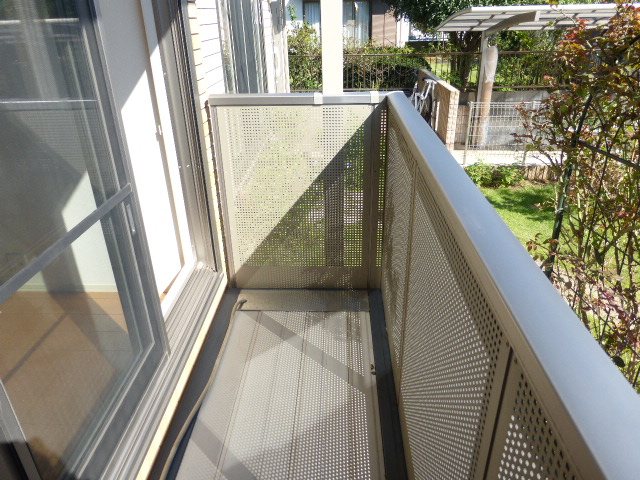 バルコニー　陽当り良好　南東向き