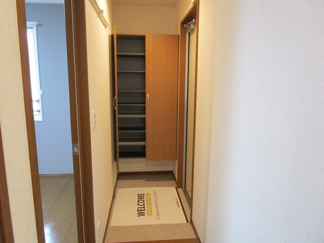 玄関　シューズボックス（トールタイプ）