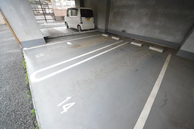 駐車場　☆駐車場☆