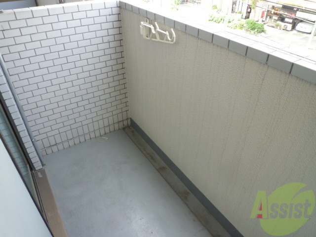 バルコニー　バルコニーもすっきり綺麗。