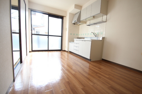 居室・リビング　※別部屋の写真です