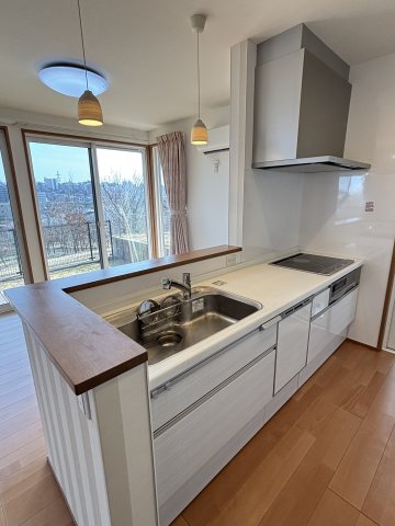 キッチン　☆明るいお部屋です☆※参考写真