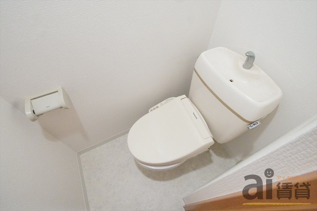 トイレ　※別号室写真です。