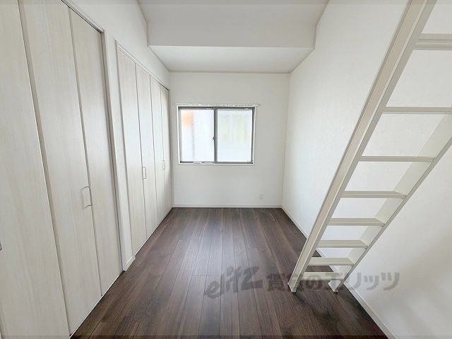 居室・リビング　洋室