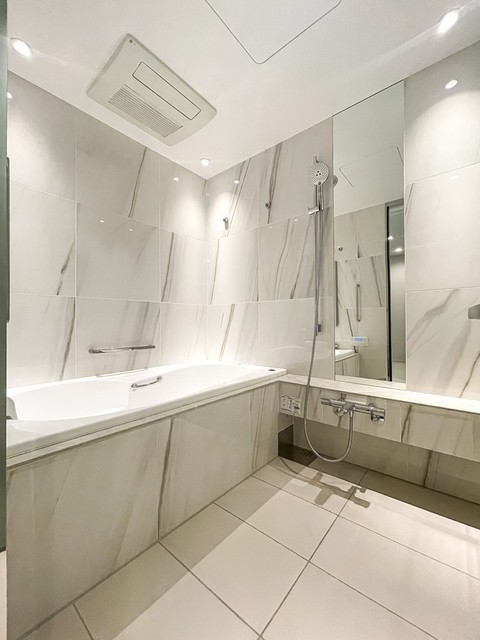 バス・シャワールーム　※写真は同タイプ住戸です。