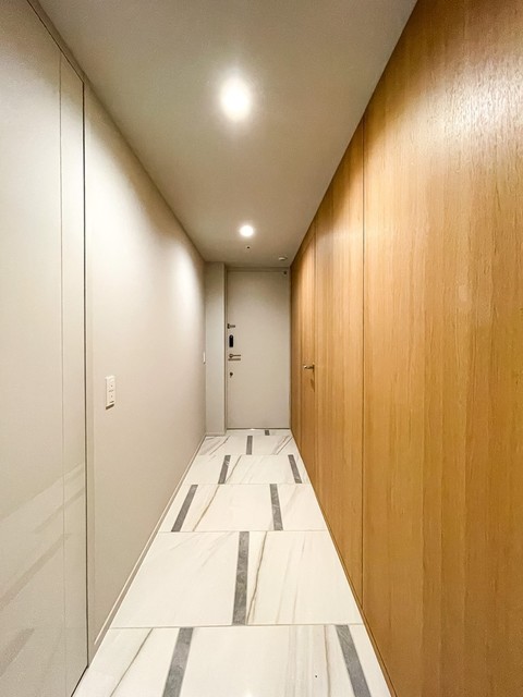 玄関　※写真は同タイプ住戸です。