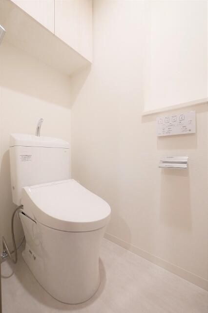 トイレ　清潔感のあるトイレです