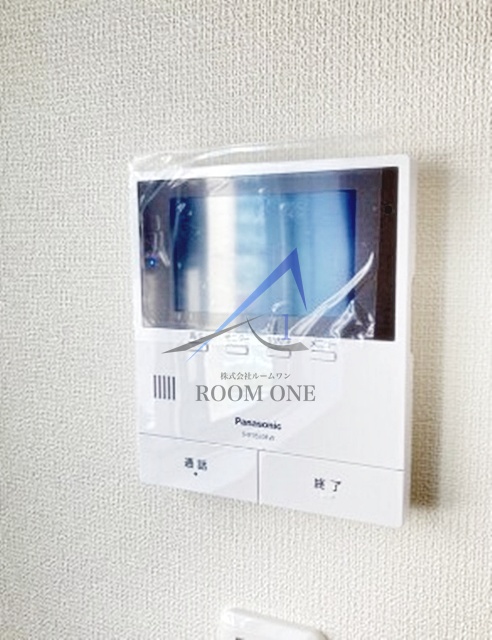 セキュリティ　モニター付きインターホンです。