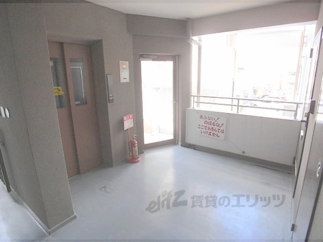 ロビー　ロビー