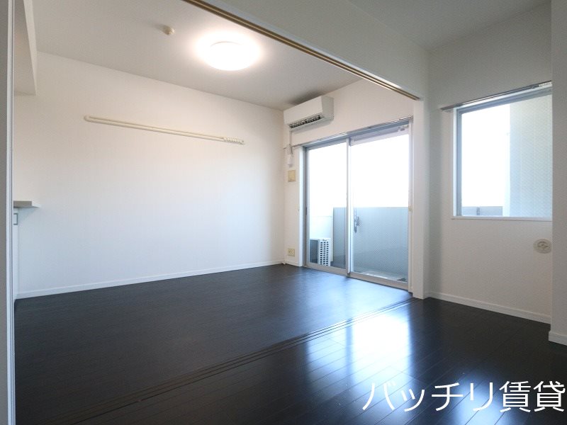 バルコニー　画像は別号室タイプの為、現状を優先致します。