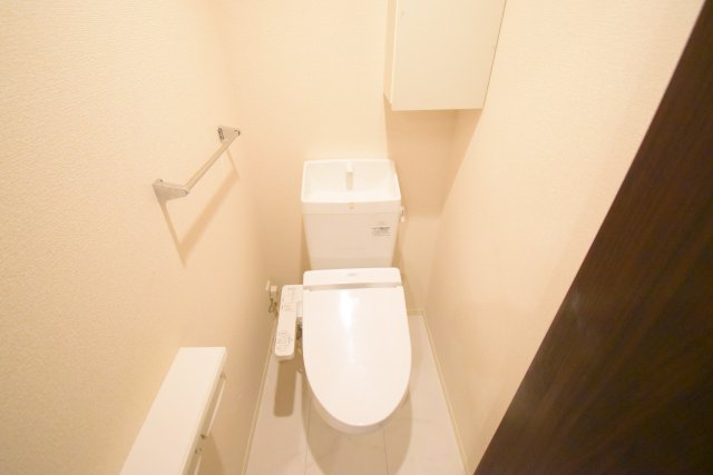 トイレ　別部屋参考写真