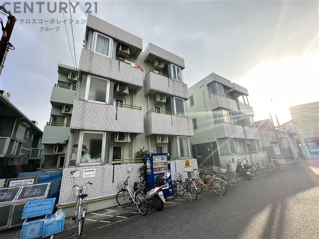 建物外観　駐輪スペースもあります！