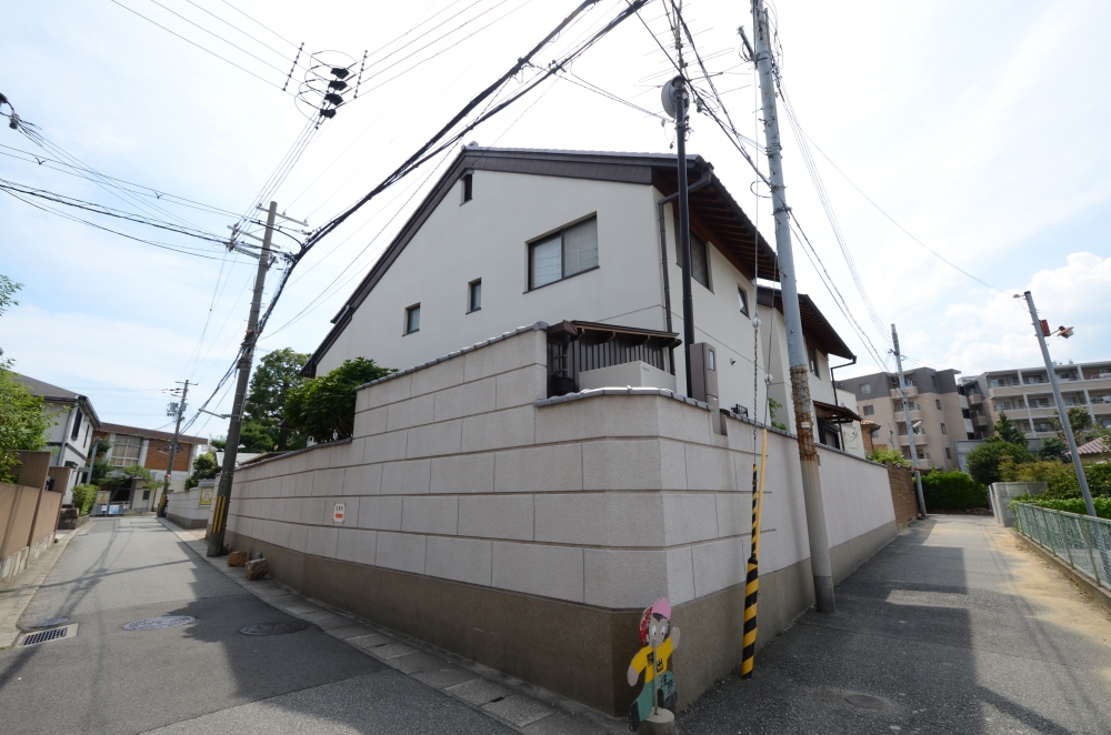 幼稚園・保育園　月影保育所（幼稚園・保育園）まで323m