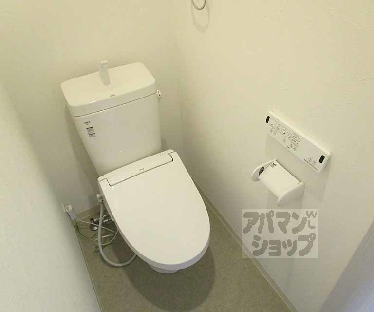 トイレ　２０２号室の写真です。