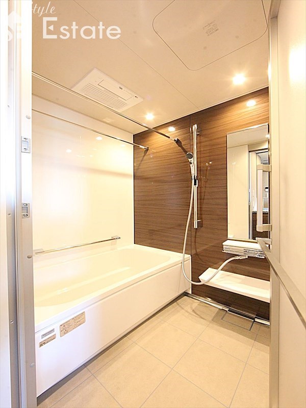 バス・シャワールーム　バスルーム