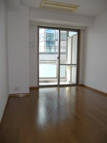 バルコニー　★バルコニーは西向きです★