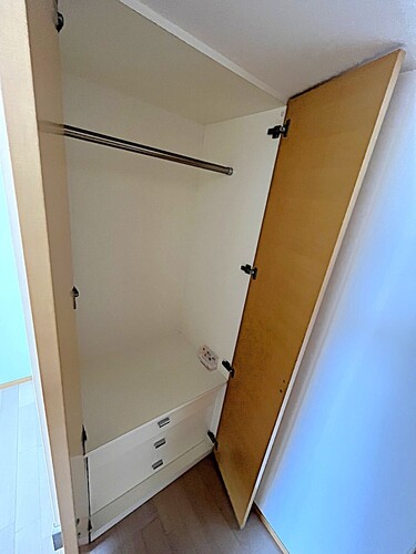 収納　洋室（約5.4畳）のクロゼット　※2022年10月撮影