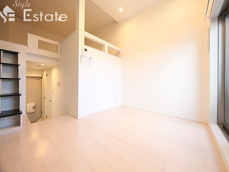 居室・リビング　内装