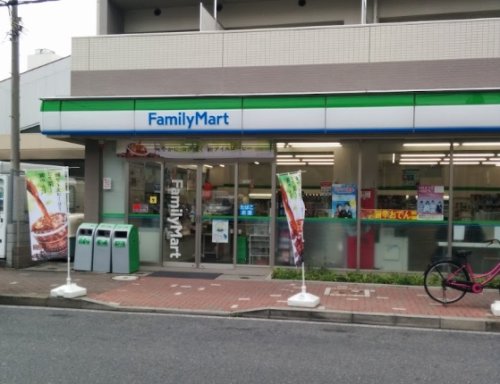 コンビニ　ファミリーマート 平野二丁目店（コンビニ）まで229m