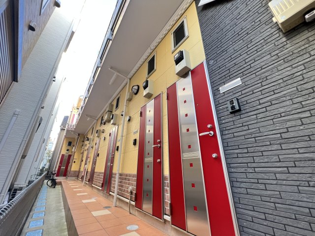 建物外観　おしゃれなデザイナーズアパート