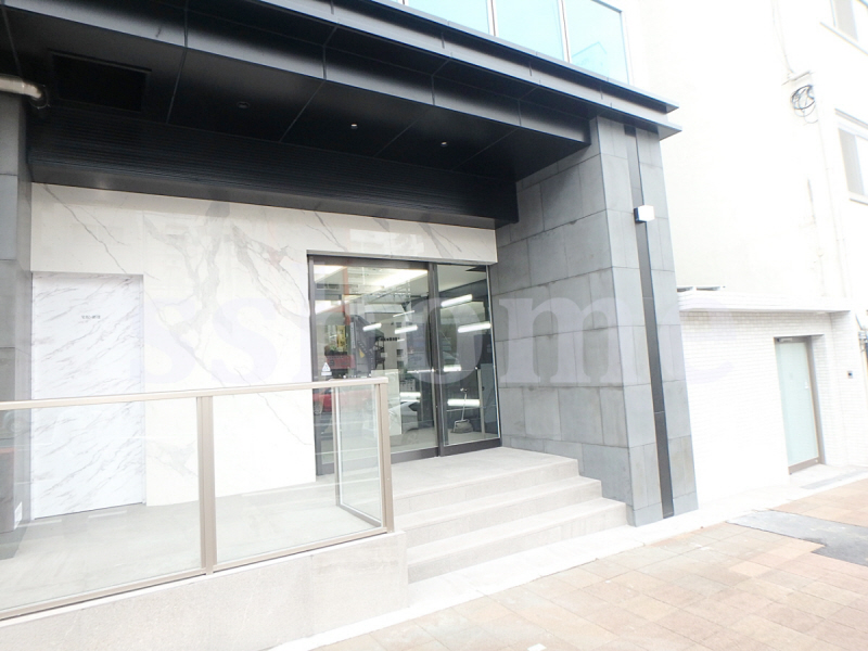 エントランス　建物入口☆