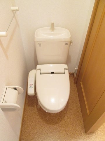 トイレ　シンプルで使いやすいトイレです