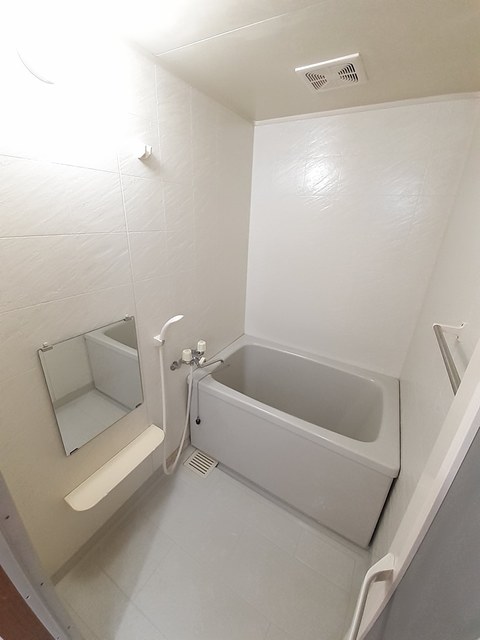 バス・シャワールーム　バス