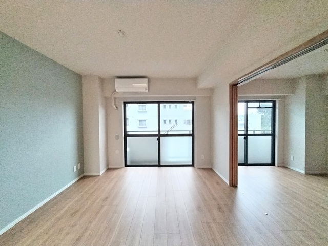 居室・リビング　２０２３年９月リノベーション済！解放感あるリビング★