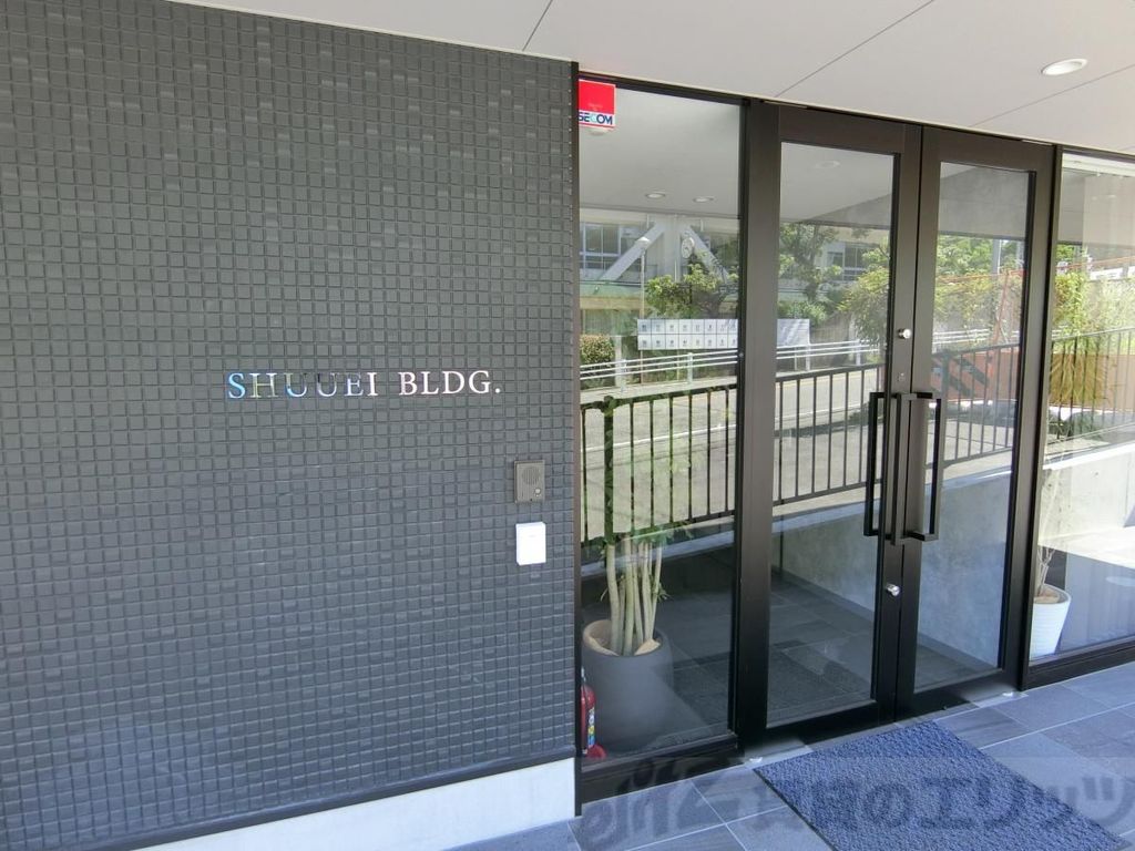 エントランス　エントランス