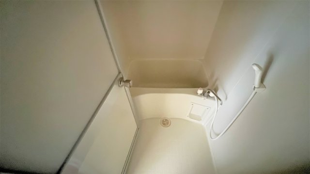 バス・シャワールーム　※反転タイプの間取となります。