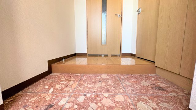 玄関　※反転タイプの間取となります。