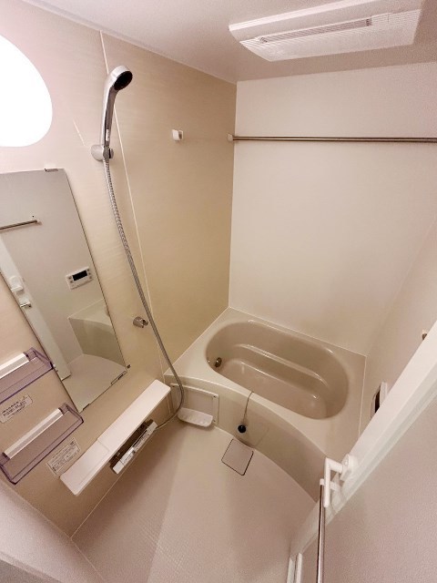 バス・シャワールーム　別部屋同仕様タイプ