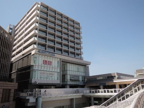 ショッピングセンター　ViNAFRONT(ビナフロント)（ショッピングセンター）まで536m