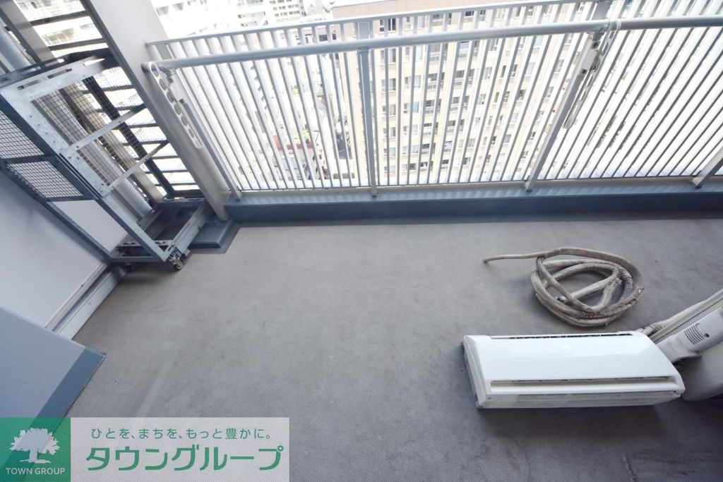 バルコニー　バルコニー