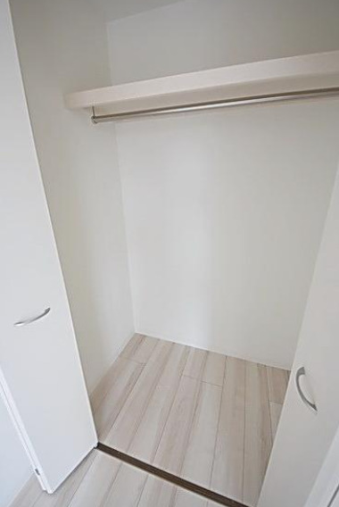 収納　別部屋の写真を使用しております。