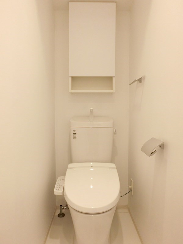 トイレ　嬉しい温水洗浄便座♪