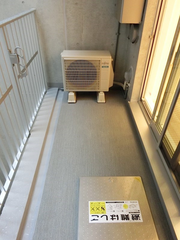 バルコニー　便利で嬉しいバルコニー付きです♪