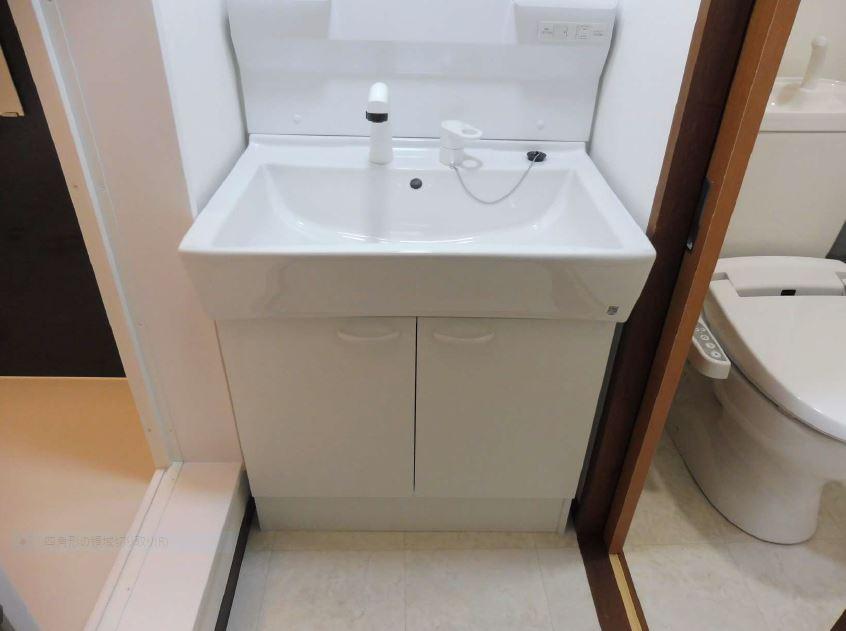 洗面設備　独立洗面台で朝も楽しく