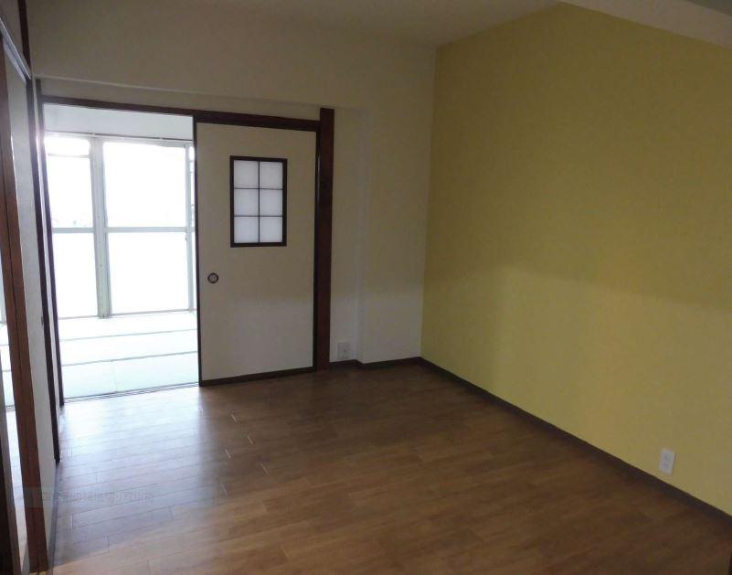 その他部屋・スペース　広々とした洋間は使い方自由自在