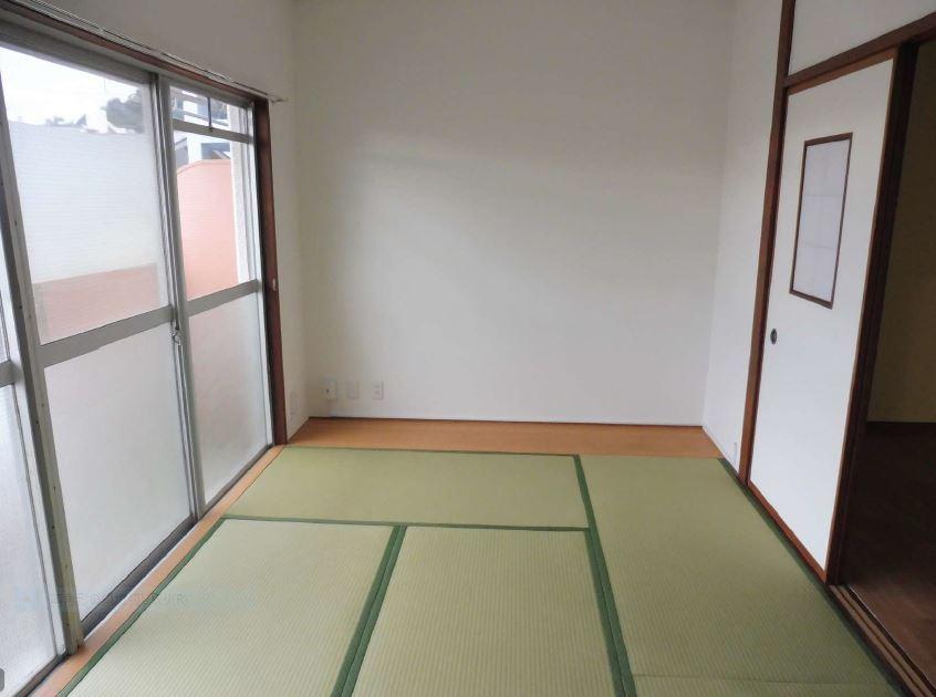 その他　板の間スペースもあり便利です