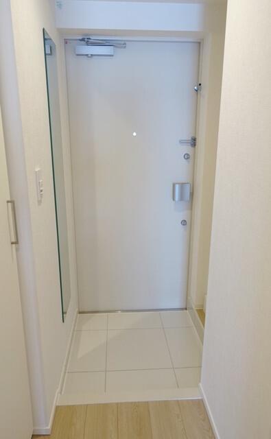 玄関　※写真は同タイプ住戸です。?