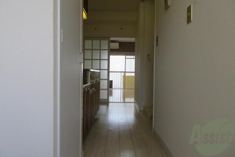 玄関　こちらは玄関からの撮影された写真になります。