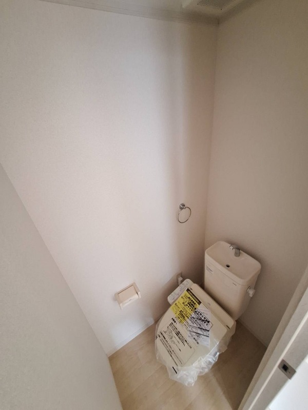 トイレ　※他部屋参考写真