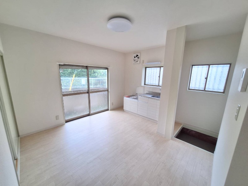 居室・リビング　※他部屋参考写真