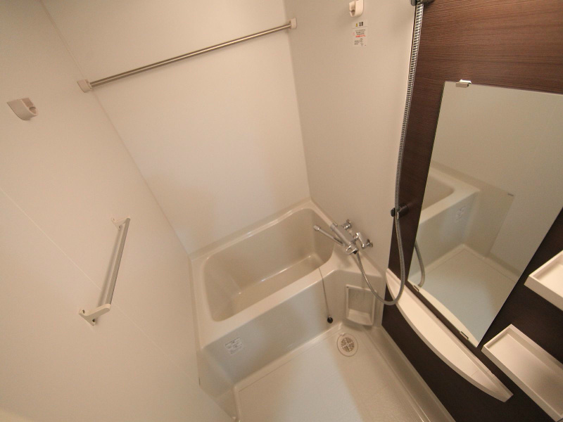 バス・シャワールーム　浴室暖房乾燥機付　24時間換気機能付バスルーム